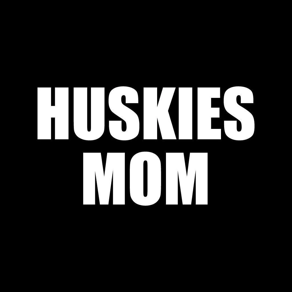 Huskies Mom Black Folding Camping Chair - Image 2