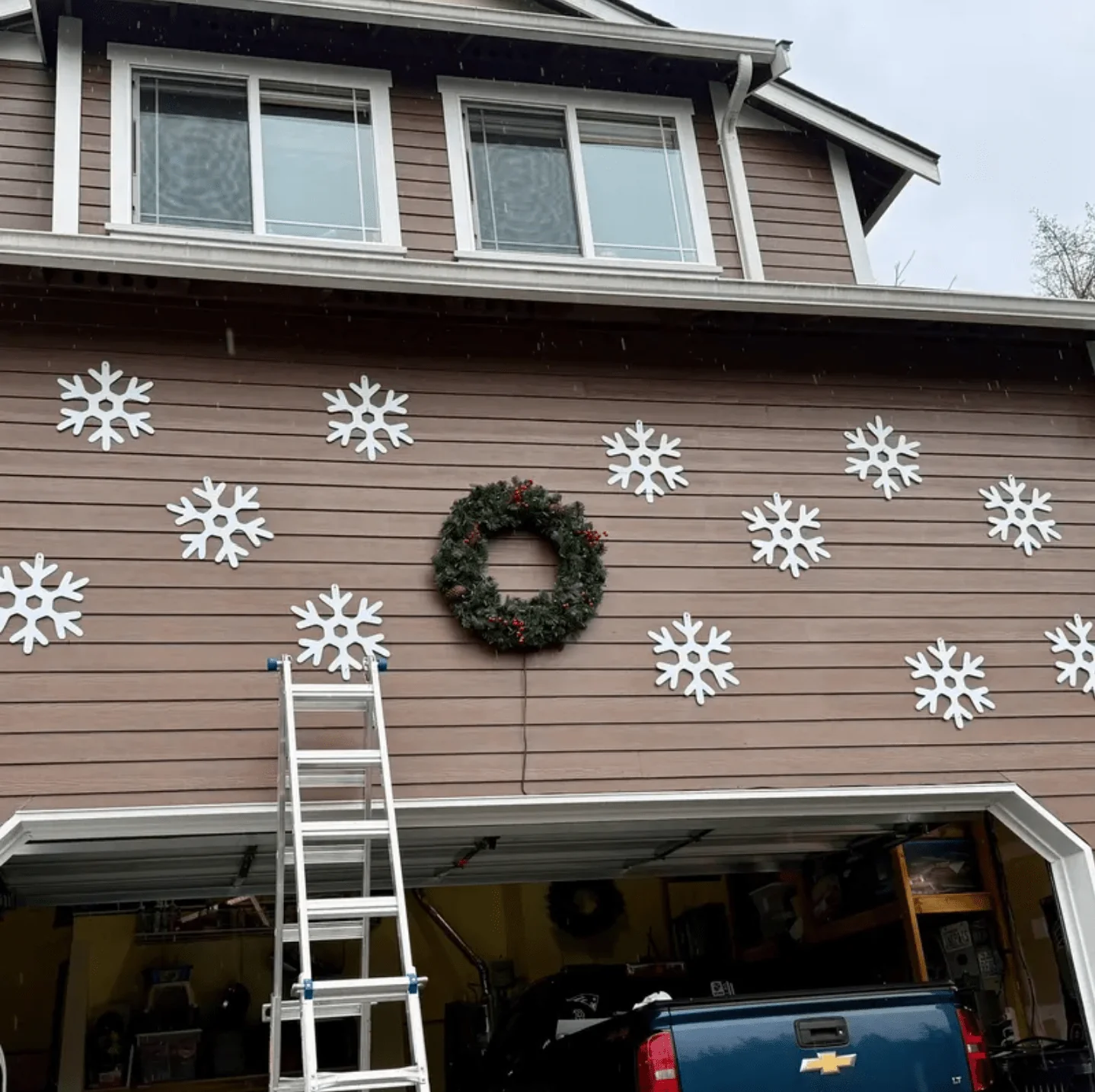 Large Outdoor Hanging Snowflakes Decorations - Set of 15 - Image 4